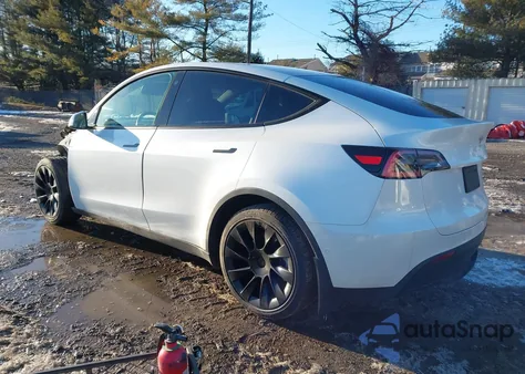 2021 Tesla Model Y Long Range Dual Motor All-Wheel Drive из США, поврежденный, VIN 5YJYGDEE3MF065541